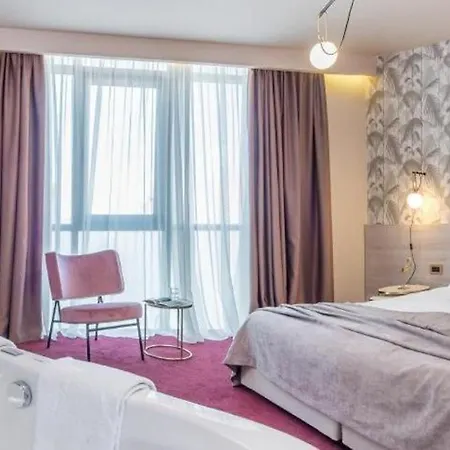 Πανσιόν Priska Med Luxury Σπλιτ